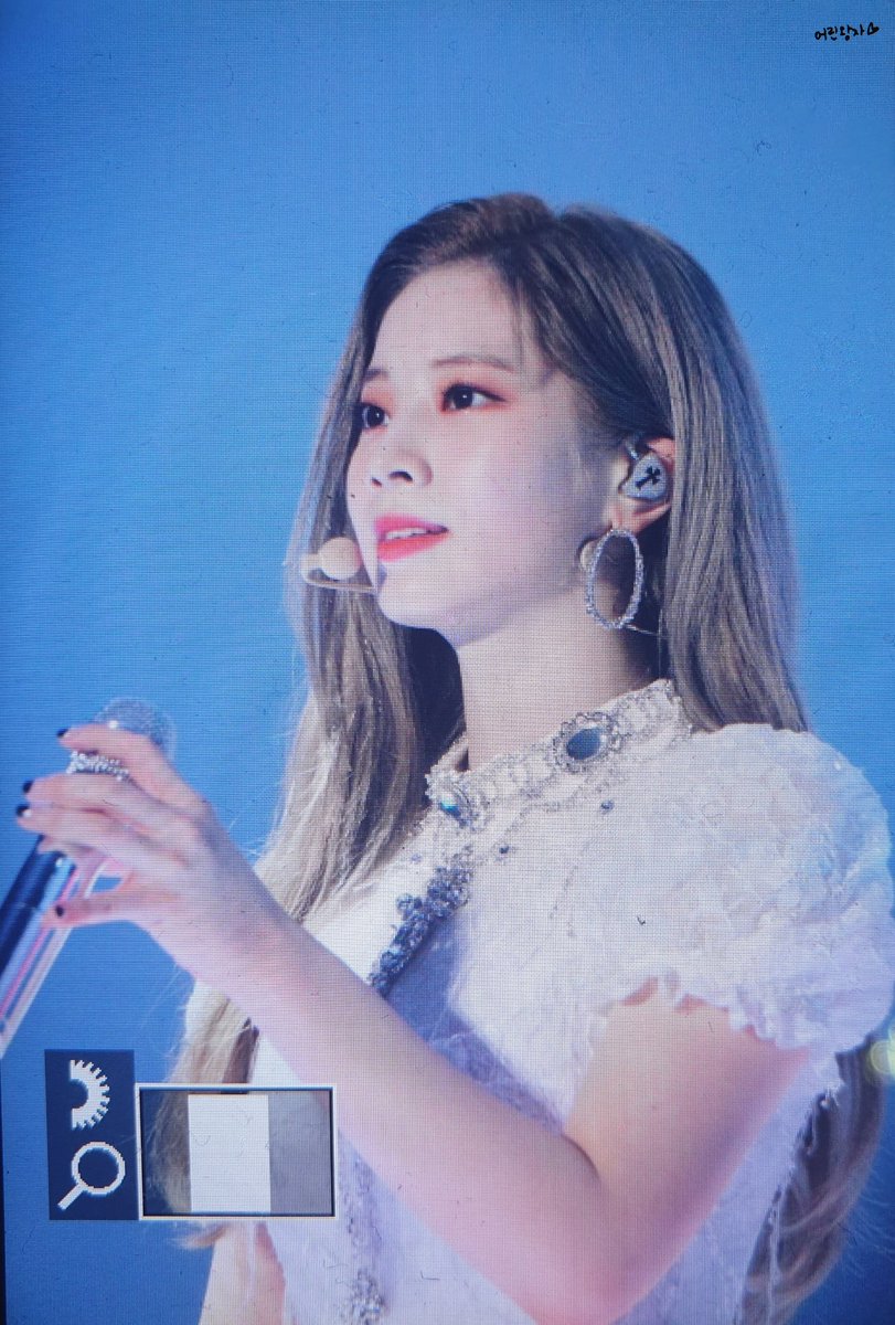 tofulike07's tweet photo. 190526 TWICELIGHTS 프리뷰

#트와이스 #TWICE 
#다현 #DAHYUN #ダヒョン 
#TWICELIGHTS https://t.co/dJTLxgArTr