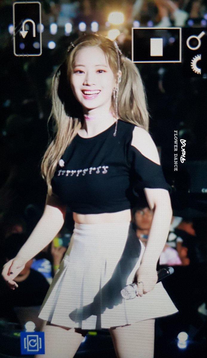 TheFlowerDance's tweet photo. 190526

#preview ❤

#다현 #DAHYUN #ダヒョン #트와이스 #TWICE #トゥワイス #TWICEWORLDTOUR2019 #TWICELIGHTS https://t.co/WuHOGGeaHe