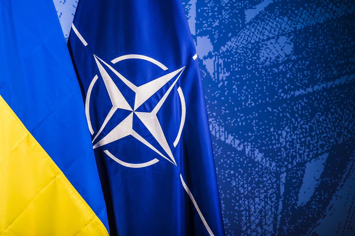 LV_NATO's tweet photo. 2️⃣6️⃣ stands for 2️⃣6️⃣ #NATO Partnership Goals addressed to #Ukraine 🇺🇦, with an aim to enhance its structures & capabilities! All #Allies benefit from closer cooperation & stronger #Ukraine 💪.
More ➡️ https://t.co/tstap2ONNk
#NATOinNumbers #WeAreNATO https://t.co/en6SSiAA0N