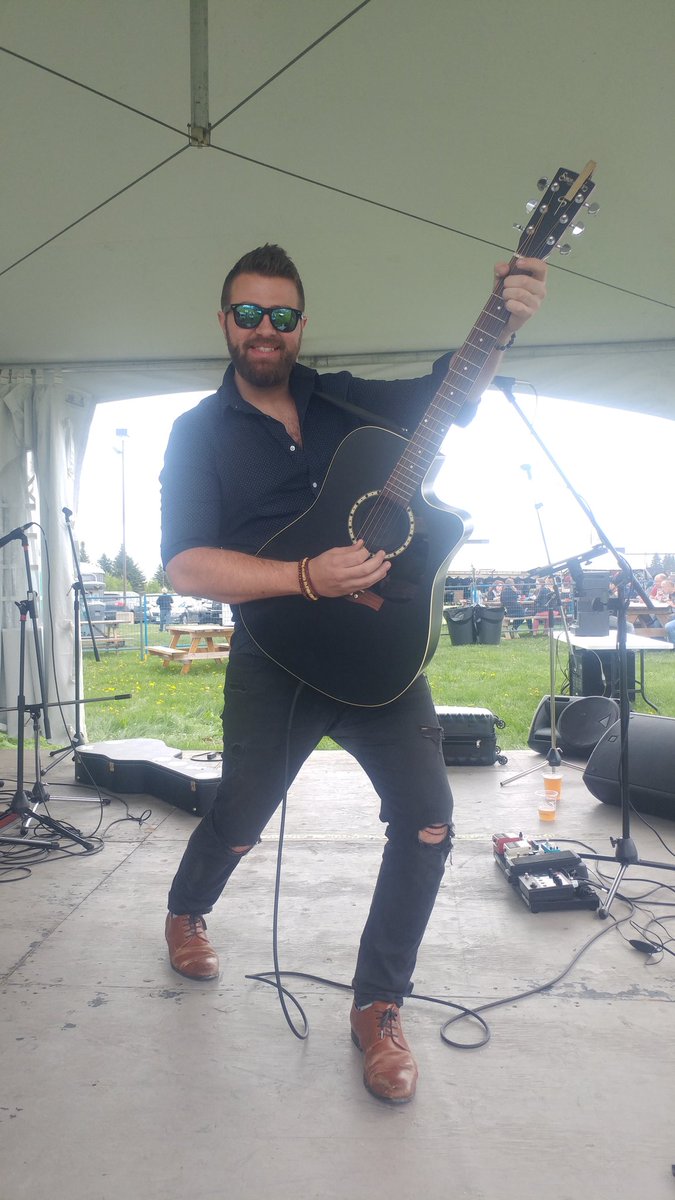 Is that the sun? Get down to RibFest for some  sticky goodness and family fun today 11am-7pm <a href="/Ottawa_Tourism/">Ottawa Tourism</a> <a href="/ottawastart/">OttawaStart.com</a> <a href="/KatieGriffinCTV/">Katie Griffin</a> <a href="/JennaSudds/">Not active account</a> <a href="/KrpProperties/">KRP Properties</a> <a href="/KanataNorthBA/">Kanata North BA</a> <a href="/KanataHonda/">Kanata Honda</a> <a href="/Stefan_Keyes/">Stefan Oliver Keyes</a> #myottawa #kanataribfest #kanata #ribfest #livemusic  #9beersontap