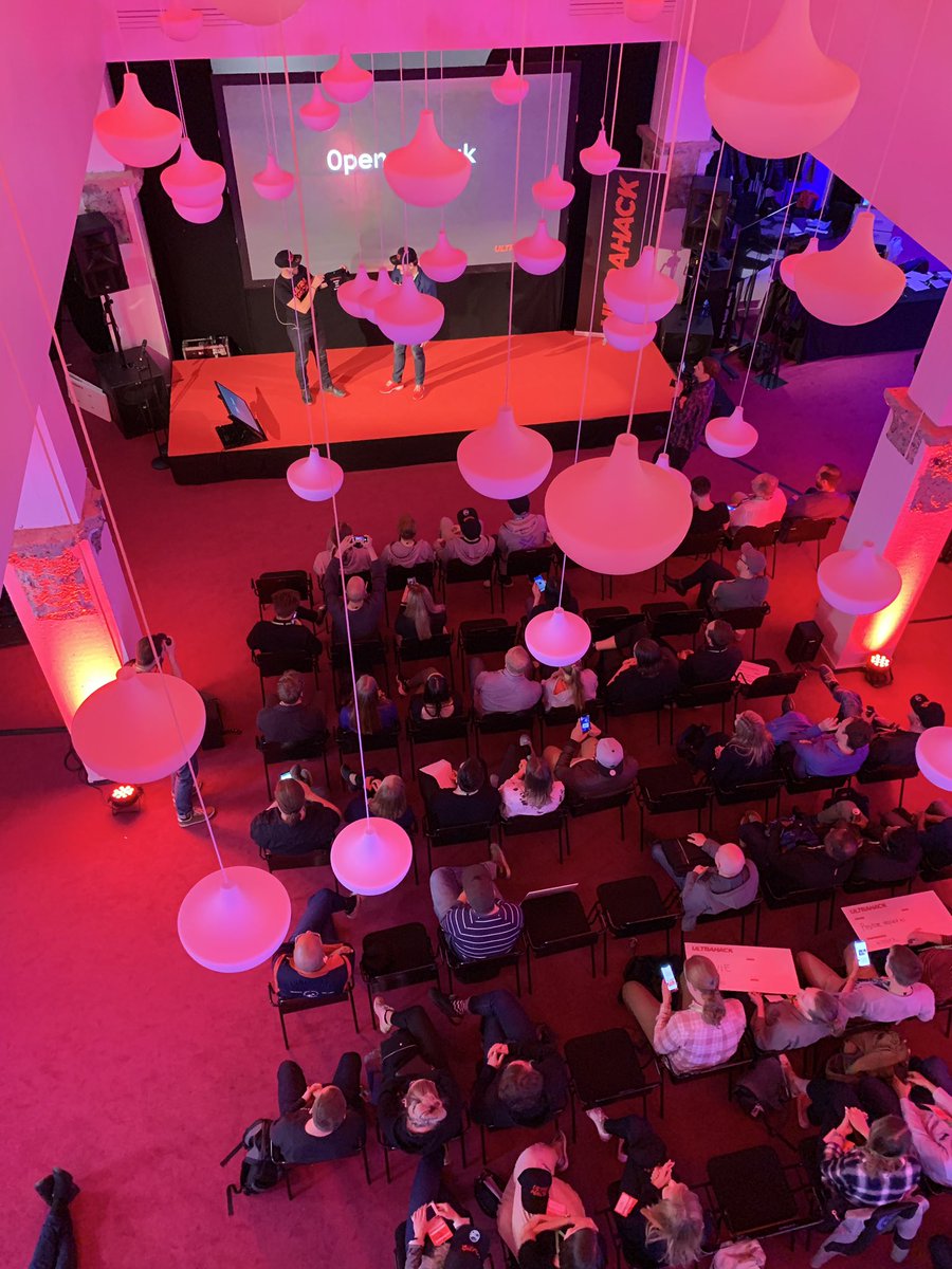 Vake ja Valtiovarainministeriö hakivat viikonlopun haastekisassa AI-ratkaisuja syrjäytymisen ehkäisemiseksi. 12 tiimiä tuotti hyviä ratkaisuja - kiitos! Voittajaksi valittiin <a href="/GoforeGroup/">Gofore</a> tiimi ”Positive Impact AI”. Onnea! #Hackersagainstexclusion #vake #ultrahack <a href="/valtionkehitys/">VAKE</a>