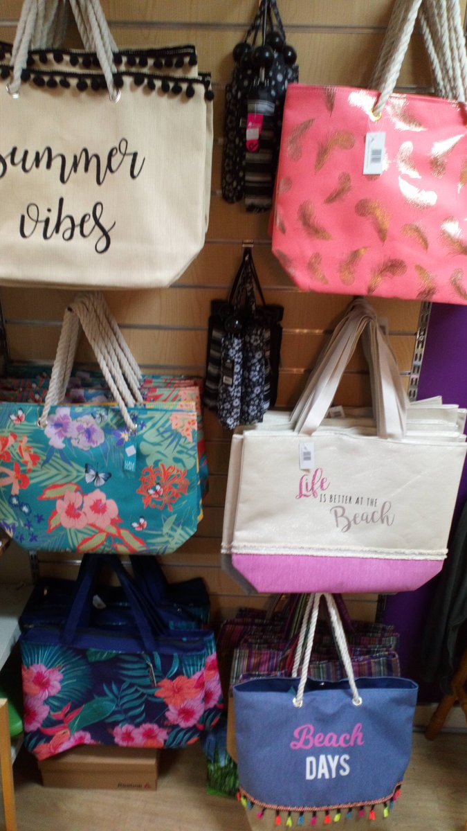 BuxtonMind's tweet photo. The weather is brightening up and summer is just around the corner! Come see what we have to offer for your new wardrobe! #buxtonmind #mind #charityshopbargins #summer #summeriscoming https://t.co/buXYqZ27Vw