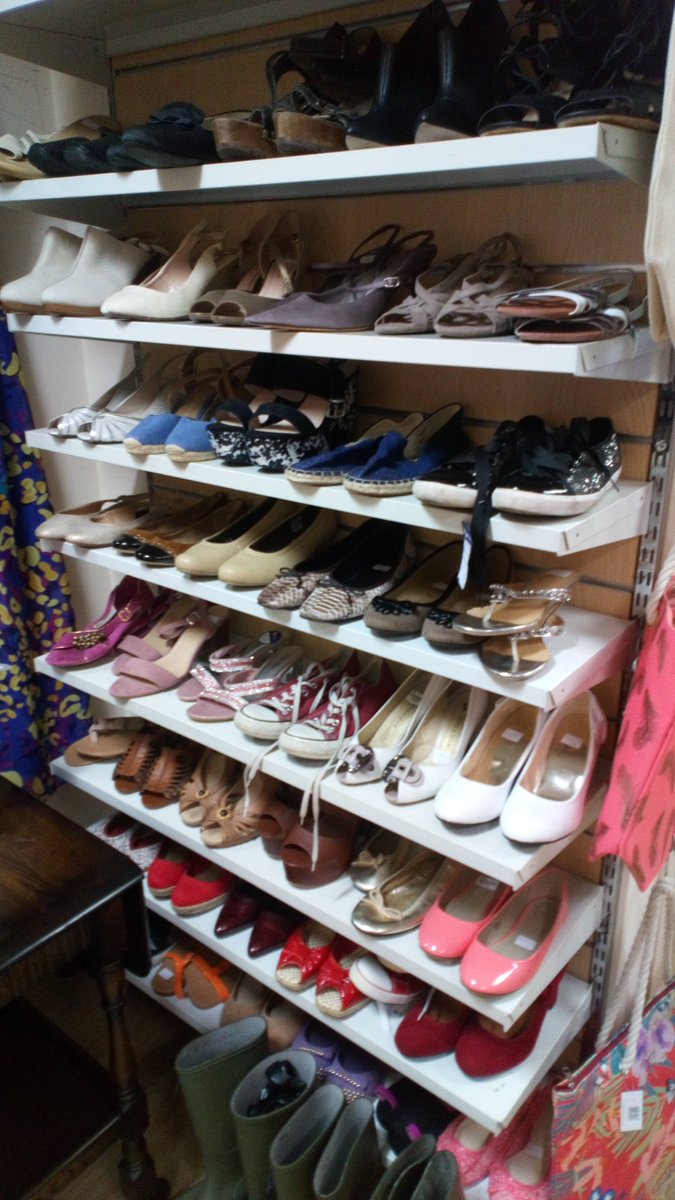 BuxtonMind's tweet photo. The weather is brightening up and summer is just around the corner! Come see what we have to offer for your new wardrobe! #buxtonmind #mind #charityshopbargins #summer #summeriscoming https://t.co/buXYqZ27Vw