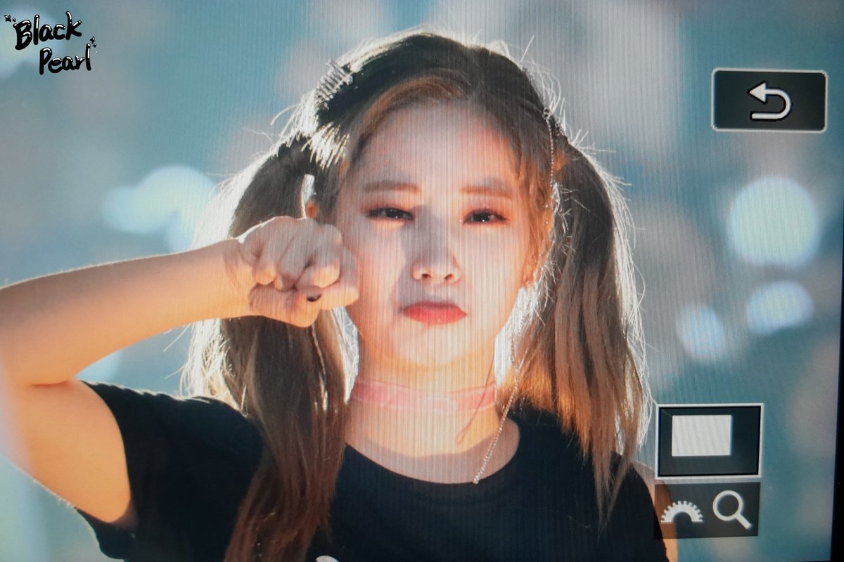 190526 트와이스 콘서트 프리뷰

귀여워....

#트와이스 #다현 #TWICE #DAHYUN