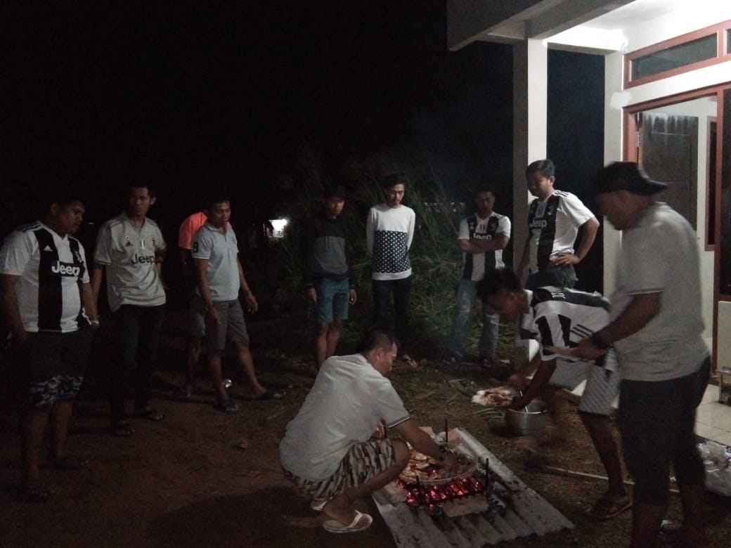 JCImerauke's tweet photo. Syukuran aniversary JCI Ke 2😇
Kompak selalu
#FinoAllaFine 
#forzajuventus https://t.co/jf0TN4ZVvH
