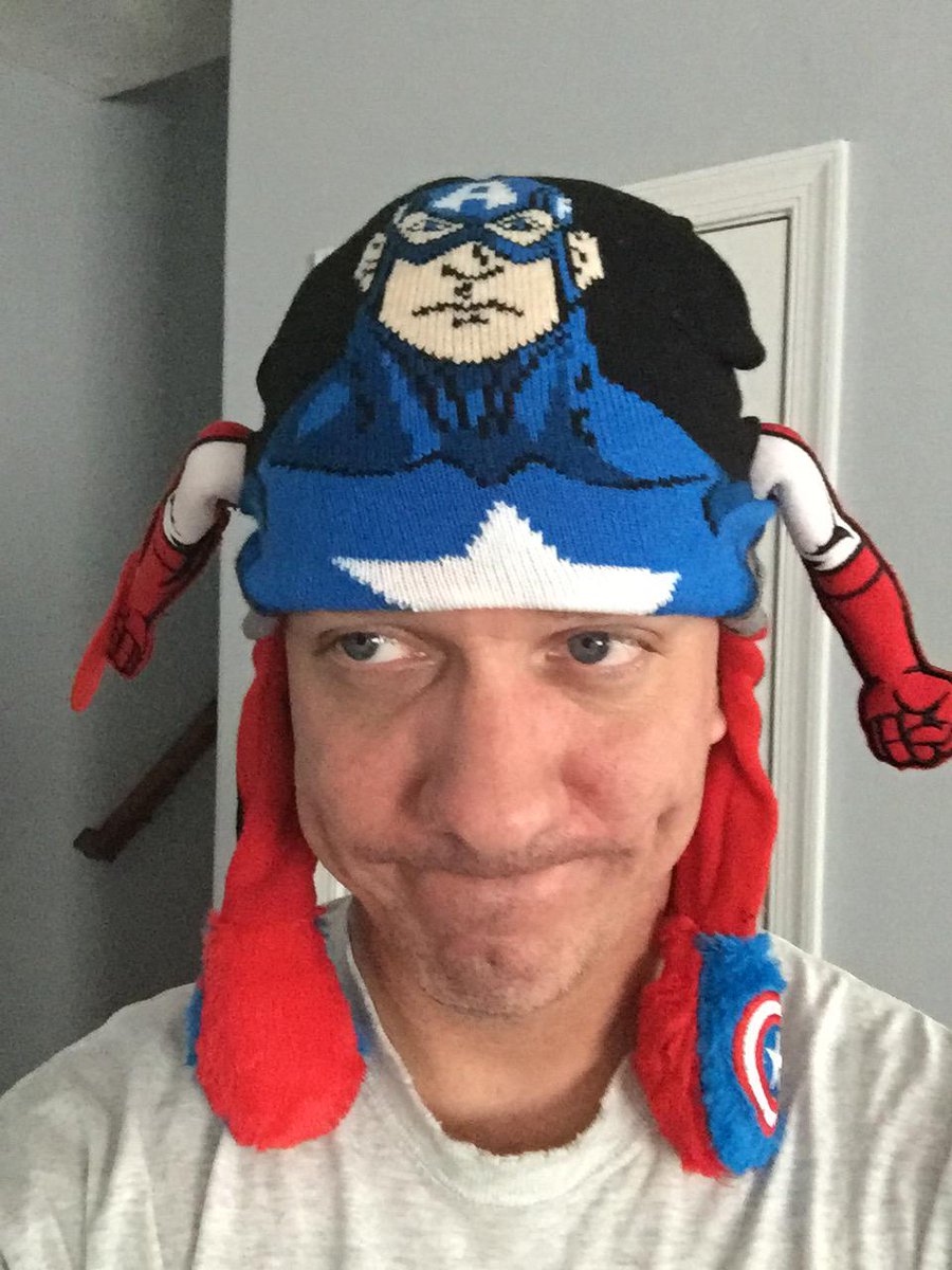 HumorousFeed's tweet image. "TIL-Drunk me should not be allowed to buy things at 4am." #funny #humor #lol