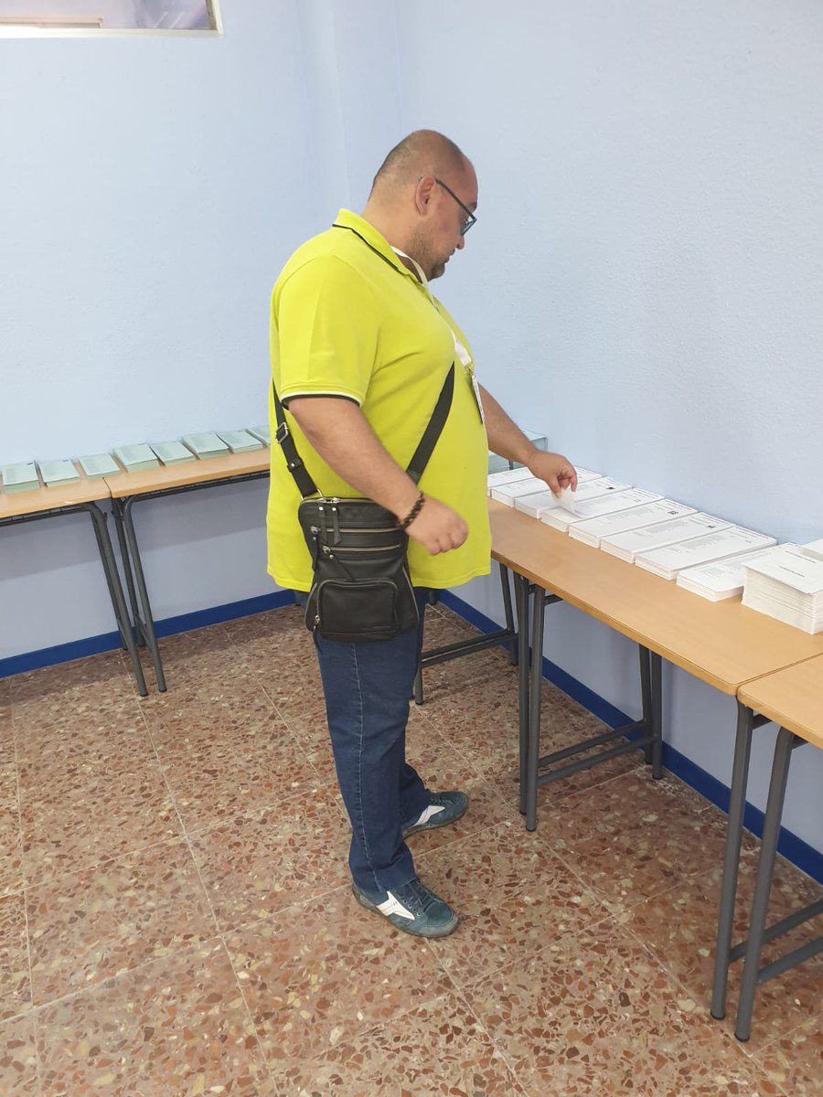 Es un gran día donde se pone en juego quien gobierna #Fuenlabrada, qué política se nos dicta desde la Comunidad de Madrid y qué directivas de Europa nos van a venir, por eso es importante llenar hoy las urnas de votos #Elecciones26M