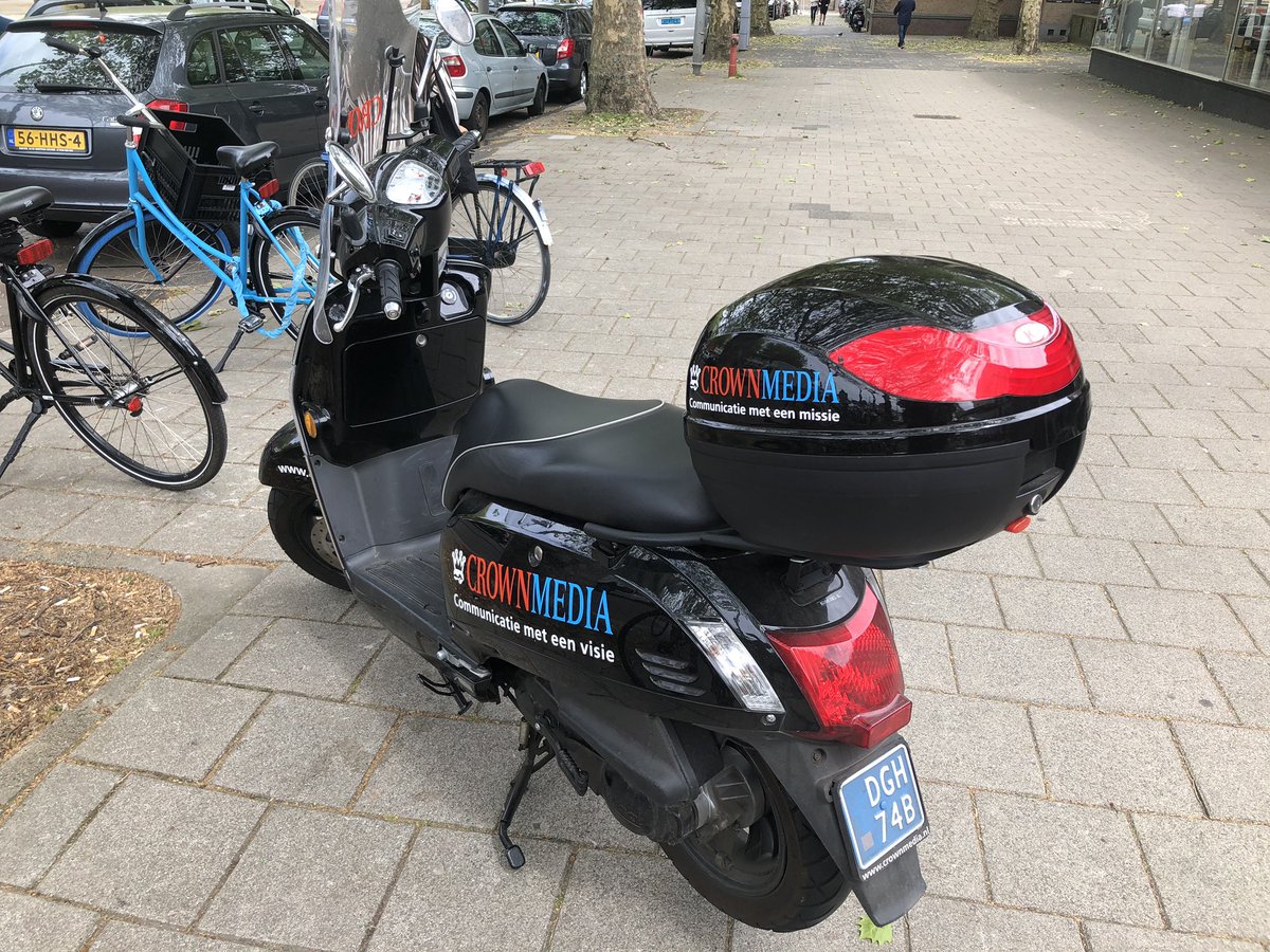 JerryHelmers's tweet photo. Neeeeeeeeeee!!!!!!
.
Ik ben NIET de pizzabezorger. Ik ben een full service high end en creatief Bureau voor #Communicatie en #Strategie. 😃
.
.
#bedrijfscommunicatie #marketing #corporatecommunication #corporatecommunications #marcom #commar #pizzamargeritha #pizza https://t.co/n27MgHULGD