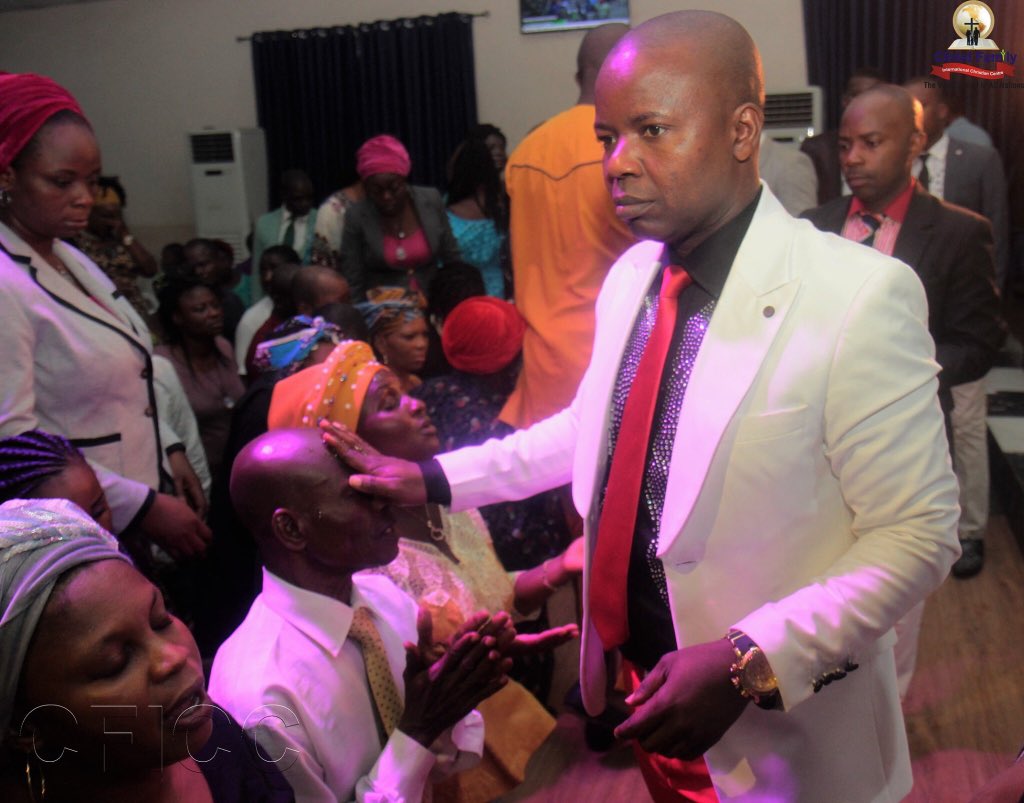 CFICC_NG's tweet image. I Prophecy, my God will settle you today. All those that made you shed tears are coming to celebrate you. You have escaped from the pit the wicked ones dug for you; The captivity in your generation is over In Jesus Name.

#AllRoundSettlement
#AnointingForFamilies
#CficcLagos