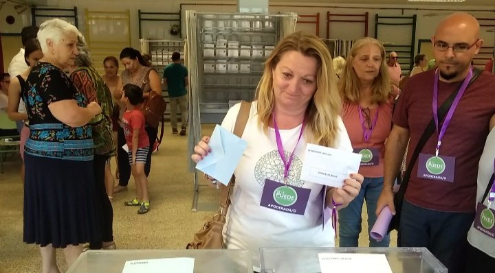 cadena_dh's tweet photo. 🔴‼️ Aquí os dejamos unas imágenes de cómo han votado @angunker de @sisepuede_dh; Juan Recio de Avanzamos; @FCarrilloCs de @CsDosHermanas; y @Pilaresdiferent de @AdelanteDH. https://t.co/7FtQupgsDz
