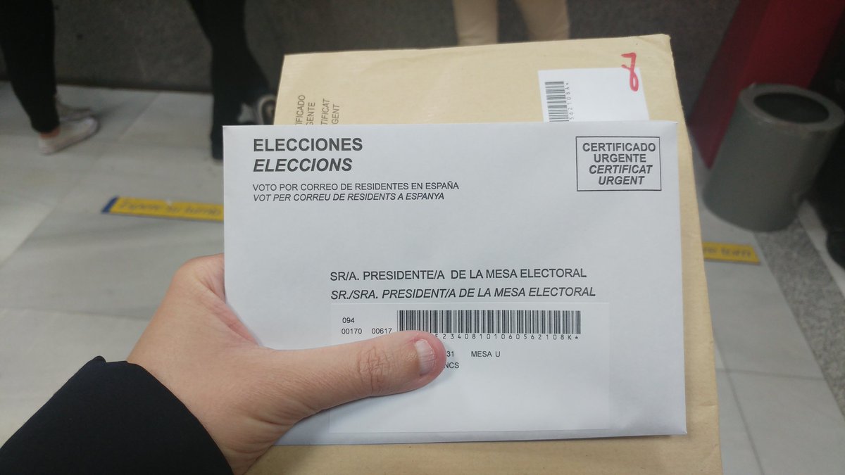 IsaLopzGuerrero's tweet photo. No importa qué planes tengáis hoy, ninguno tan importante como ir a votar. Votad, votad, votad, no os quedéis en casa. Nos jugamos mucho. Yo ya voté por correo hace días. #26M #Elecciones26M #EleccionesUE2019 #EUelections2019 https://t.co/qe8ab2I25d