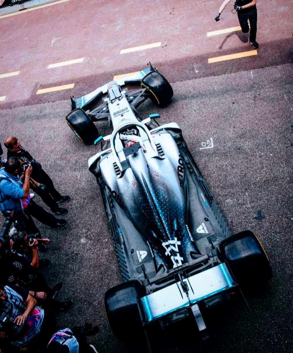 Team_LH's tweet photo. It's on fam!! 🙌🏾🙌🏿🙌🏽🙌🏽 #MonacoGP  😎 Not long till lights out! 🔥🔥🔥 Make some noise #TeamLH 📢📢📢 Let's hear it for our #5xWC #GOAT  @lewishamilton 👑 🌟🌟🌟🌟🌟 #F1 #formula1 #mercedesamgf1 #LewisHamilton #LH44 https://t.co/ZAeBlhc7L0