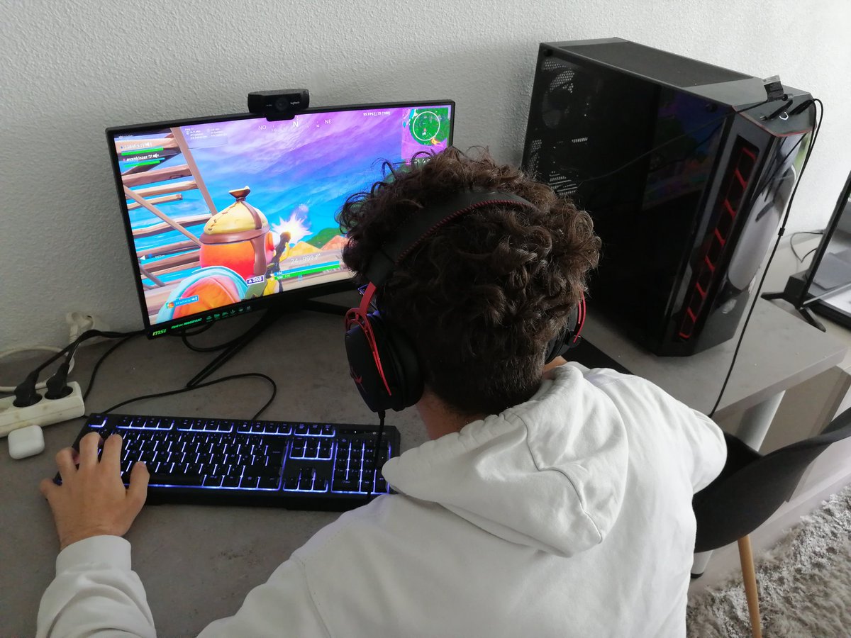 Team ³³ tweet media