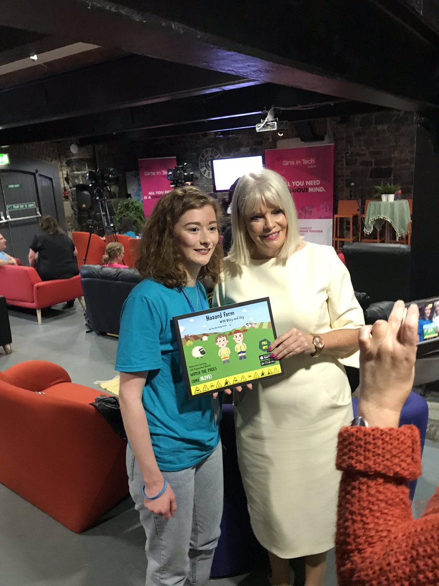 jackieodo's tweet photo. Now that shows Initiative -Anna from @LittleRDstudio competing in ten hackathon presented @mitchelloconnor with her new book all about #farmsafety incorporating #AugmentedReality reality - A future innovator in the making @GITDublin #GITDHack #Entrepreneur https://t.co/lIgebclRIv