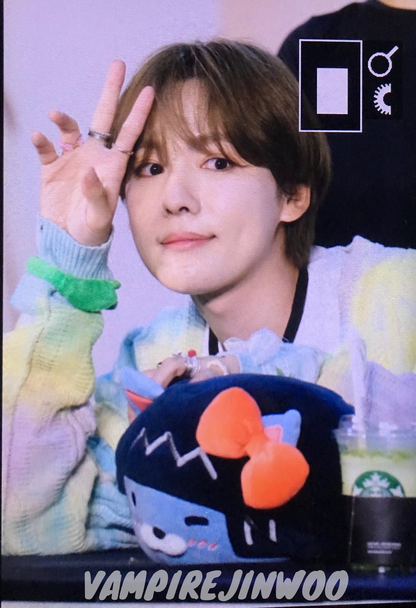 VampireJinwoo's tweet photo. 190526 신촌팬싸   @official_jinu_   

#김진우 #위너 #WINNER #진우 #JINU #KIMJINWOO #JINWOO https://t.co/0tYPEFIeg7