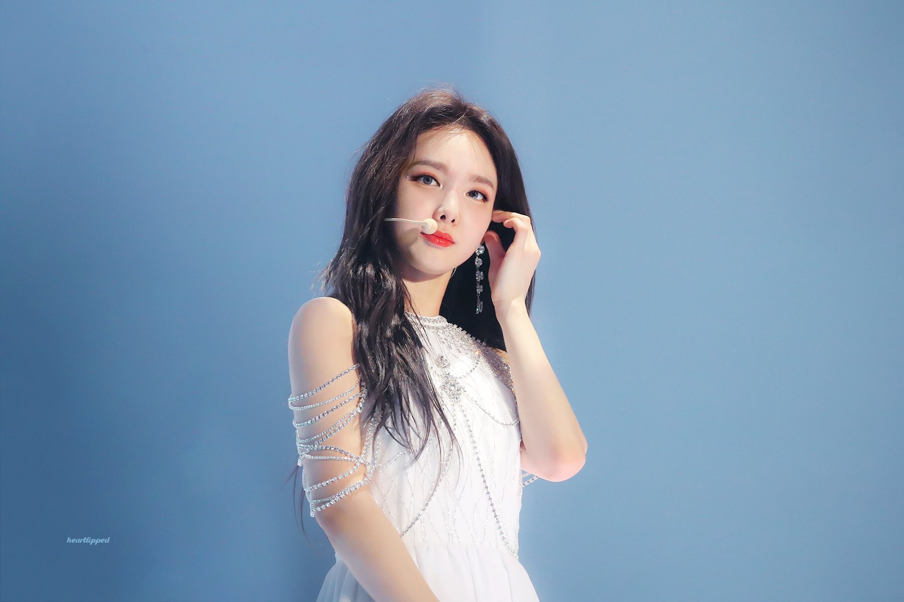 D7fyPslVUAAvKIO.jpg:orig