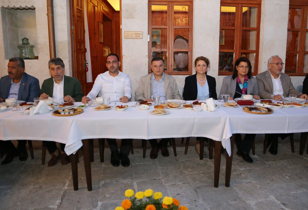 Lütfü Savaş