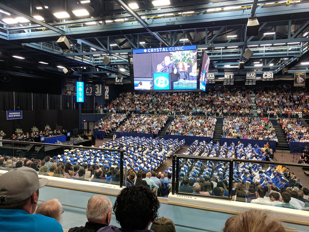 paulzahn's tweet photo. Congratulations @BHS2O19 So great seeing the athletes, musicians, dancers, and cheerleaders I had the pleasure of watching these past 4 years. Happy to be here to see you "announced" one last time. Good luck in all that you do! @BCSDBrunswickHS @BHSGoBigBlue https://t.co/v1nThJoUnv