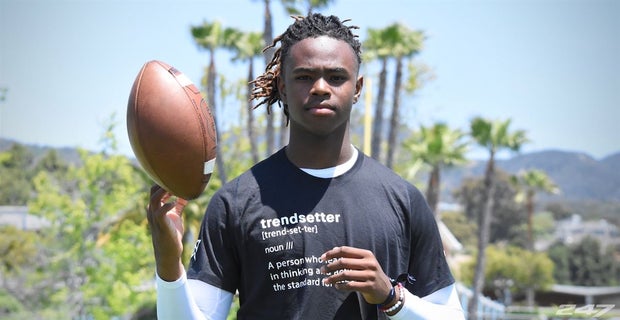 GregBiggins's tweet photo. Breaking down Day 1 from the @steveclarkson Quarterback Retreat including a strong day by several underclassmen https://t.co/W3SMuzhhDO https://t.co/pr39TaD8mJ