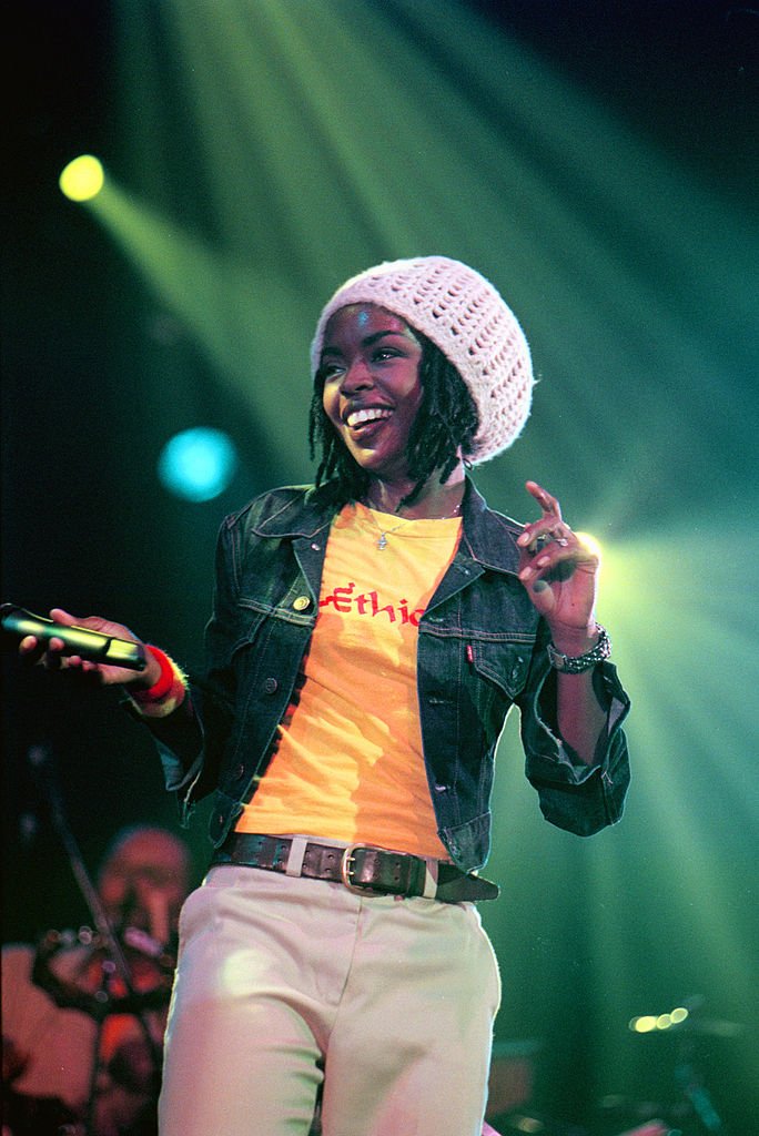 Complex's tweet photo. Lauryn Hill turns 44 today…

🏆 Had 5 solo Grammy wins and was the first woman to win five or more awards in a single night (1998)
💿 ’The Miseducation Of Lauryn Hill’ is known as the first hip-hop album to earn Album of the Year
✨ All-around superstar

HBD @MsLaurynHill https://t.co/8pR46bS5Jh