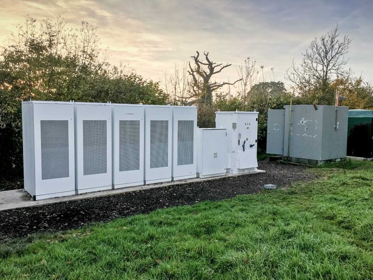 RockCleanEnRG's tweet photo. Is your business prone to suffering severe power outages, resulting in loss of stock and productivity? That’s where Battery Energy Storage can help... https://t.co/z8PD2zWVXy 

#BrumHour https://t.co/bvnDxafIQw