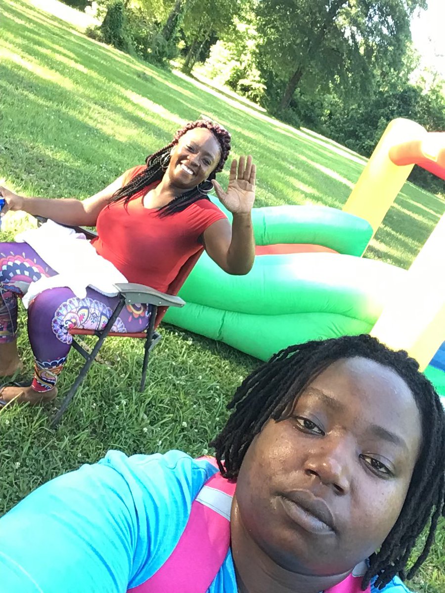 studmadeharris's tweet photo. Had fun with my family at the block party https://t.co/fyoGDVNzGf