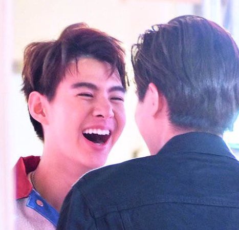 Pluto886's tweet photo. รักเซ้นต์ แต่ก็เอ็นดูน้องเพิร์ธนะ ชอบเวลาเขาอยู่ด้วยกัน ดีใจกะชื่อดอมใหม่ด้วย ชาวTrigon 

I love Saint but also like Perth and like to see them together. Congrats for new name “Trigon”

Cr. on pic
#PerthSaintXTrigon https://t.co/JhOhkjfVmg