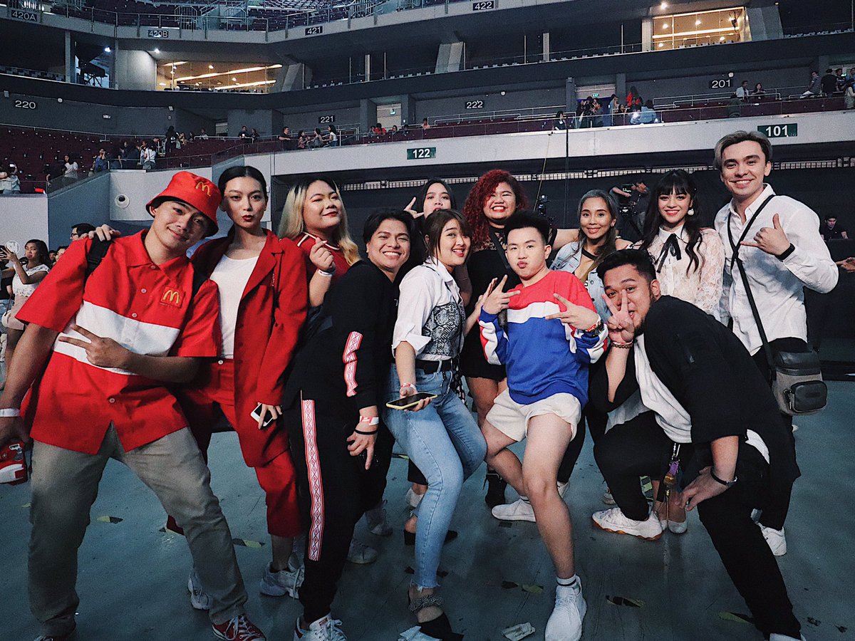 KarlZarate's tweet photo. Your fave youtubers ✨❤️ #YTFFPH https://t.co/pFOKQ21Ys7