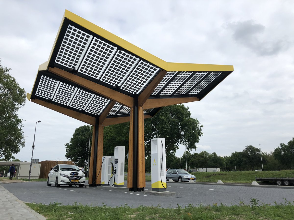 My_Leaf's tweet photo. @Fastned #oudenhorst #nlcharge https://t.co/6IQnFhMwfp