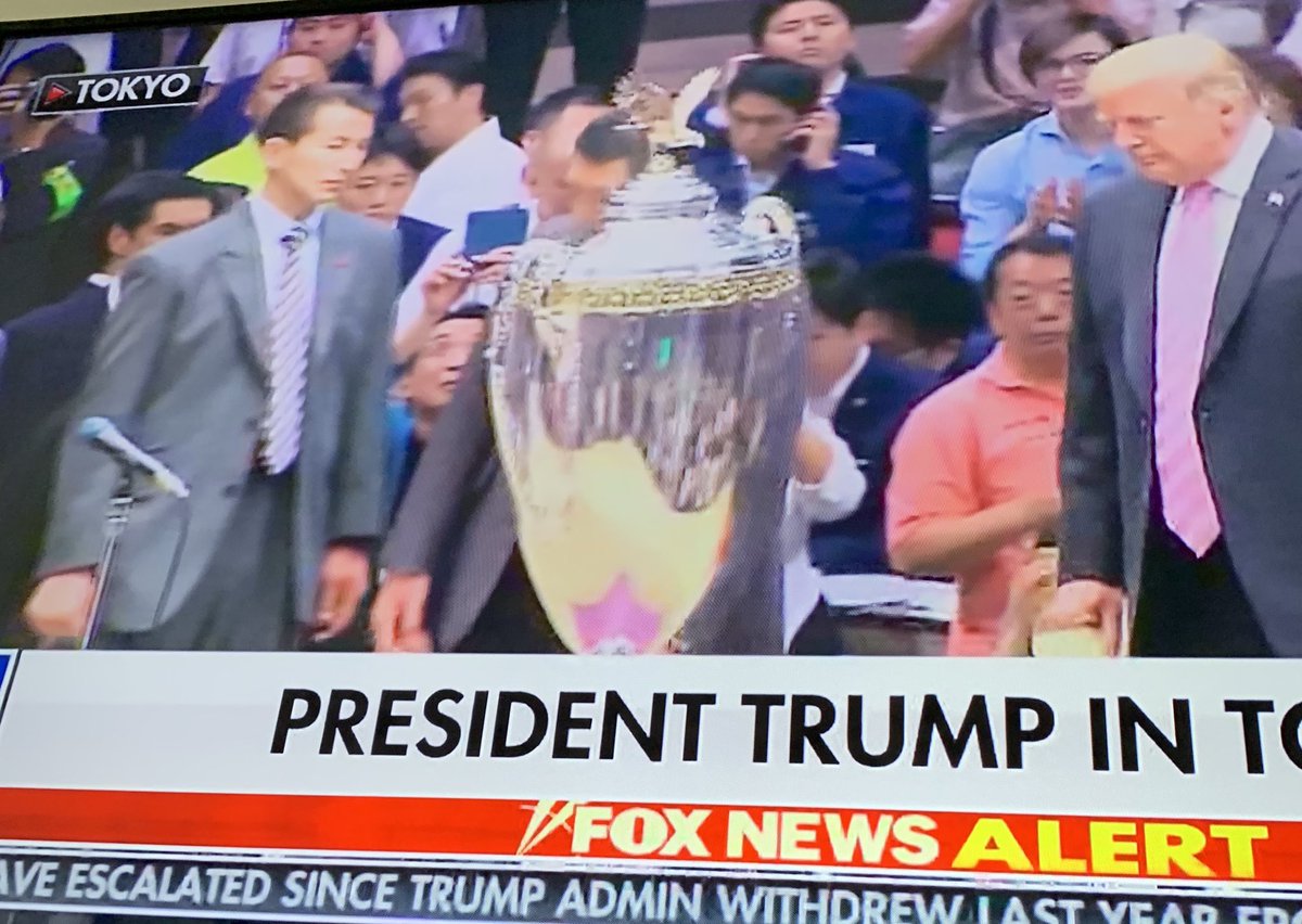 uknounome's tweet photo. @POTUS #FactsMatter How difficult is it to find out the #TrueDimensions of this trophy 🏆 Nobody was able to give a correct answer on @ffweekend #SloppyJournalism continues from @FoxNews https://t.co/og2a9NzHu3
