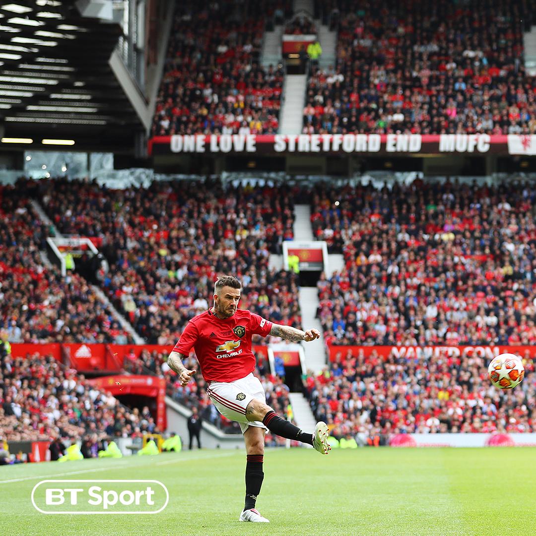 footballontnt's tweet photo. The technique. The delivery. The right foot.

David Beckham crossing the ball is pure poetry in motion 😍

#Treble99 https://t.co/m4MQTgEwHg