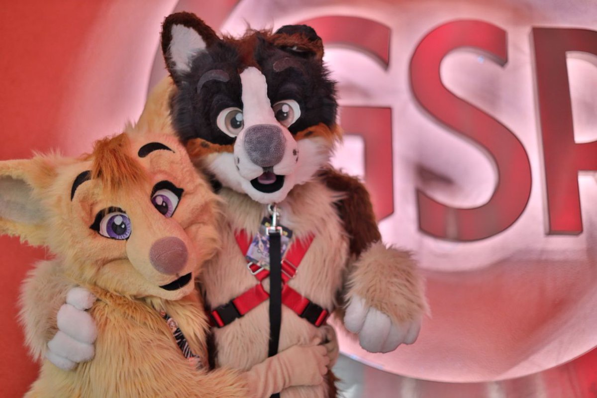 occiemutt's tweet photo. It's both our birthdays today! Can't believe we've had these goobers for 2 years already.

Picture is from #BLFC2019, but iunno the photographer's name. He's got the telegram channel https://t.co/shuQiYEyj1 though. https://t.co/m4b2dppLyK