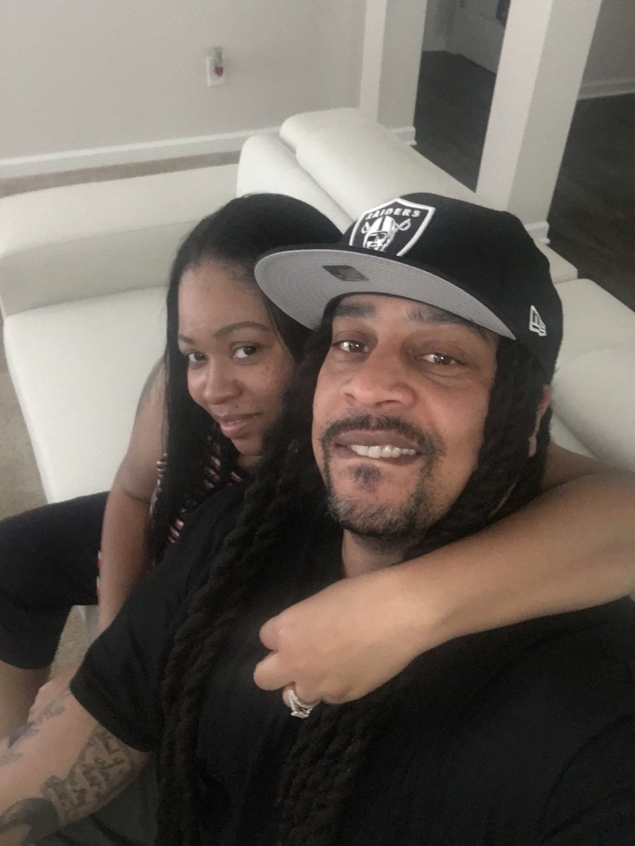 Krissy_withaK's tweet photo. Down 14 years! He’s finally home! I Thank God everyday!! Thank you to all that help get the #firststepact passed. @KevinARing @FAMMFoundation @ChuckGrassley @SenatorDurbin @cut_50 @realDonaldTrump @jaredkushner @SenBooker @SenMikeLee @VanJones68 https://t.co/iAFiJ6hbVF