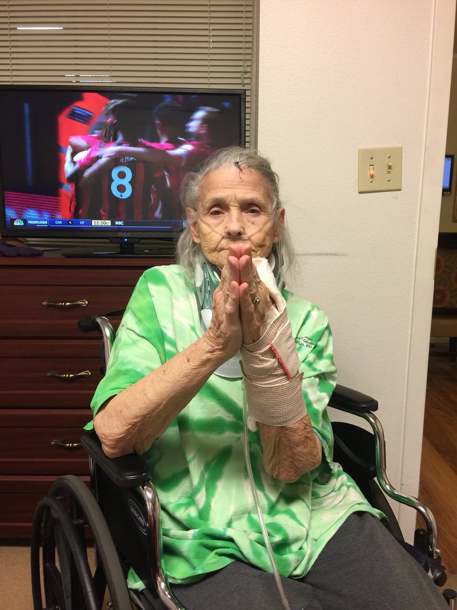 I’m sorry I haven’t been able to do social media ... mom’s stage 4 lung cancer and horrible injuries after falling off the back porch. She broke her wrist , thumb, arm, neck in 3 places, and split her skull .... I’ve cancelled ALL of my surgeries until my mother is “HOME”