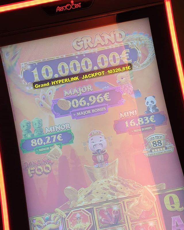 CasinoArcachon's tweet image. 🔥🔥Whaoooouuuuuu JACKPOT🔥🔥
💰💰10 326,81€💰💰 sur la #goldstack88 🎰 Notre cliente est aux anges pour la fête des mamans 🥰👍#jouezlejeu dans votre #casino #partouche #arcachon bit.ly/2HBJao9