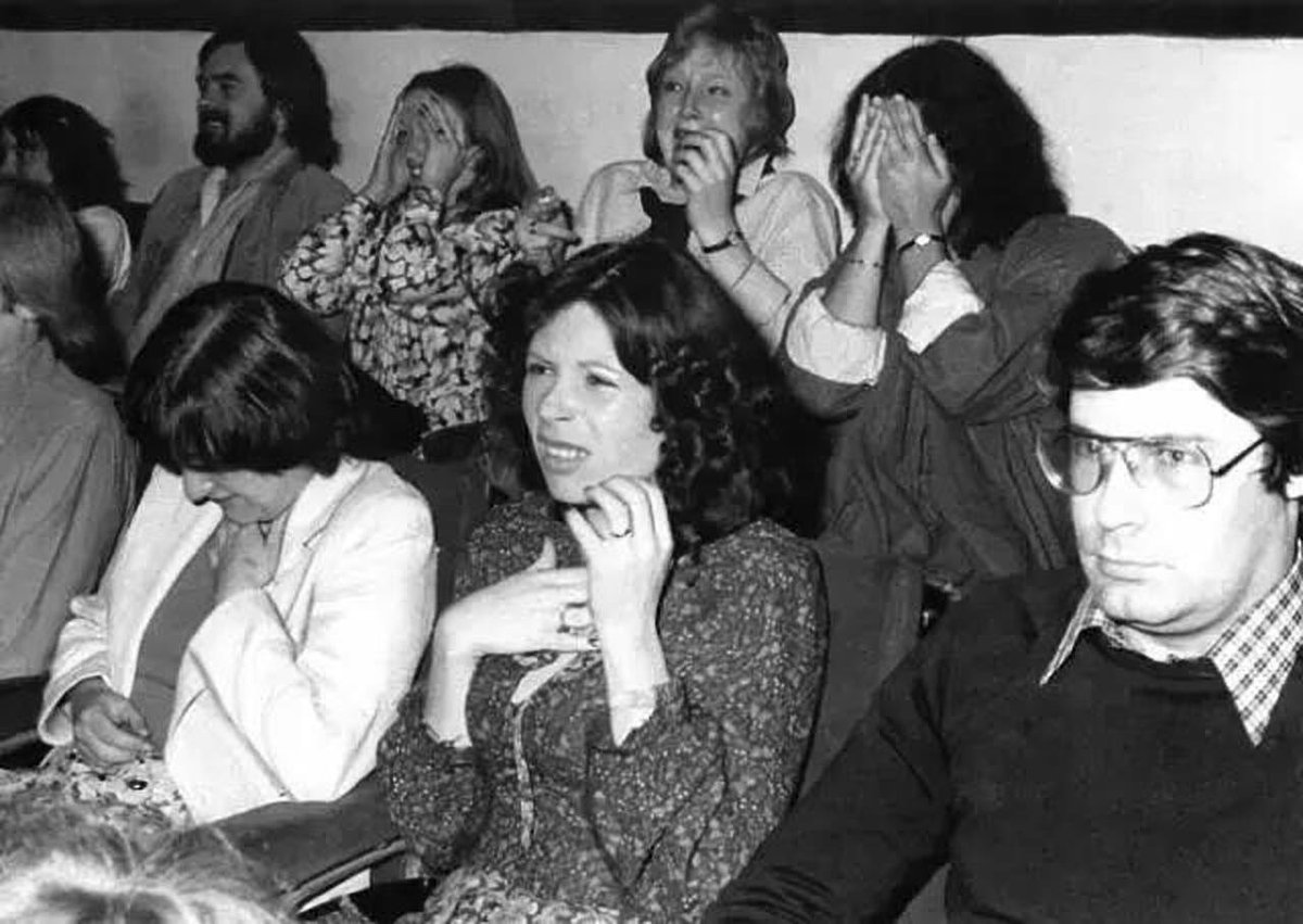 ThomasFrey's tweet image. This is a photo of the test audience reacting to the chest-bursting scene from the movie &apos;Alien&apos; in 1979! FuturistSpeaker.com #movie #alien #testingthelimits
