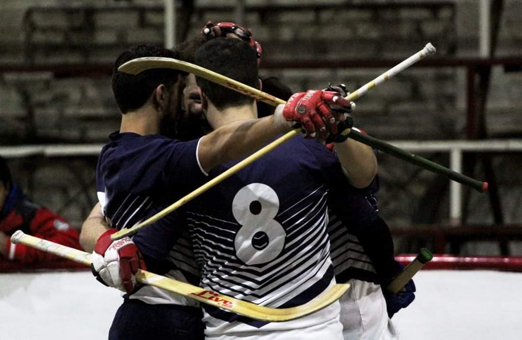 SangreCsir's tweet photo. #VAMOSPORLAPISTA
Hoy tenemos una final por la #LigaNacional en #Murialdo. #IndependienteRivadavia recibe a #Richet de #SanJuan y te queremos ver ahí alentando.
Escuela: 15.30hs
Primera: 17hs
#hockeysobrepatines #VamosLepra #juntossomosmás https://t.co/UOTl0wIhwU