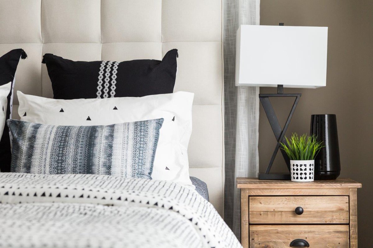 landmarkyeg's tweet photo. Happy Sunday!! Our show homes are open 12-5PM today! Visit our website to browse show homes! https://t.co/lQAnJmkgMW
#LandmarkHomesYEG #LiveLoveLandmarkHomes #IngevaDesignStudio #YEGRE #YEGliving #YEGhomes #Edmontonliving https://t.co/66Ndxx4dXY