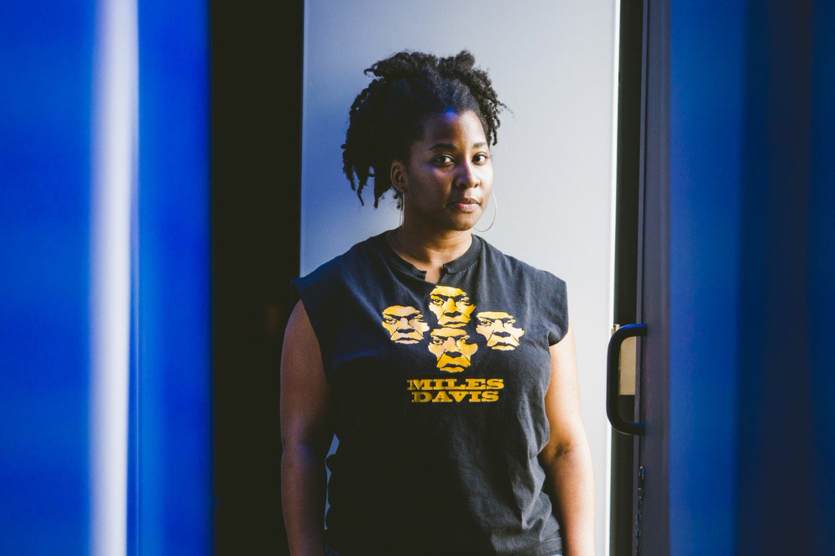 actreactpodcast's tweet photo. Why is it that #JazzDance doesn't include training in #improvisation when it is standard training for #Jazz musicians? 

Hear @jazzydramaturg discuss how she incorporates #improv into her Jazz Dance #choreography &amp; teaching. 

https://t.co/MFcpkfCeFE

#polyrhythm #syncopation https://t.co/LnZ02xW4Ka