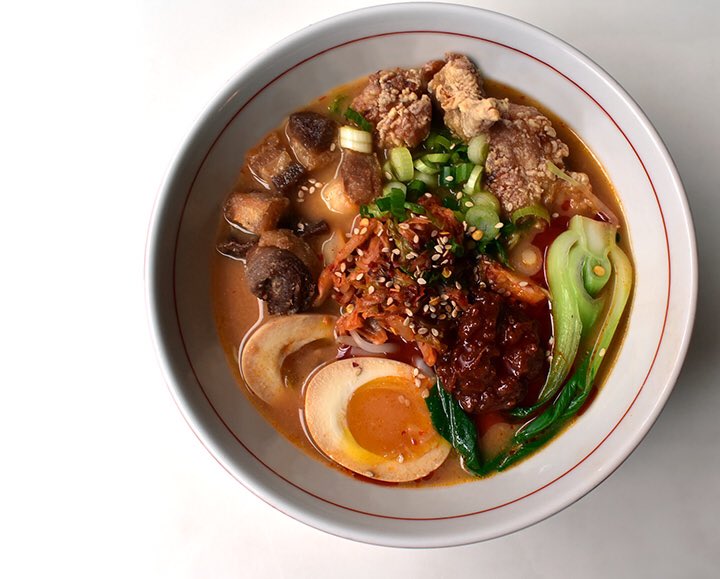 SlurpingTurtle's tweet image. Last Brunch #hangoverramen #breakfastbao #brunch #sundayfunday #friedchicken