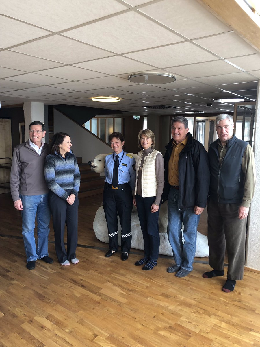 kareraas's tweet image. Grateful to the Governor of Svalbard, Kjerstin Askholt and team, for giving us insight to the archipelago’s history, political situation and climate change’s impact on its fauna and wildlife. #TheArctic #Svalbard