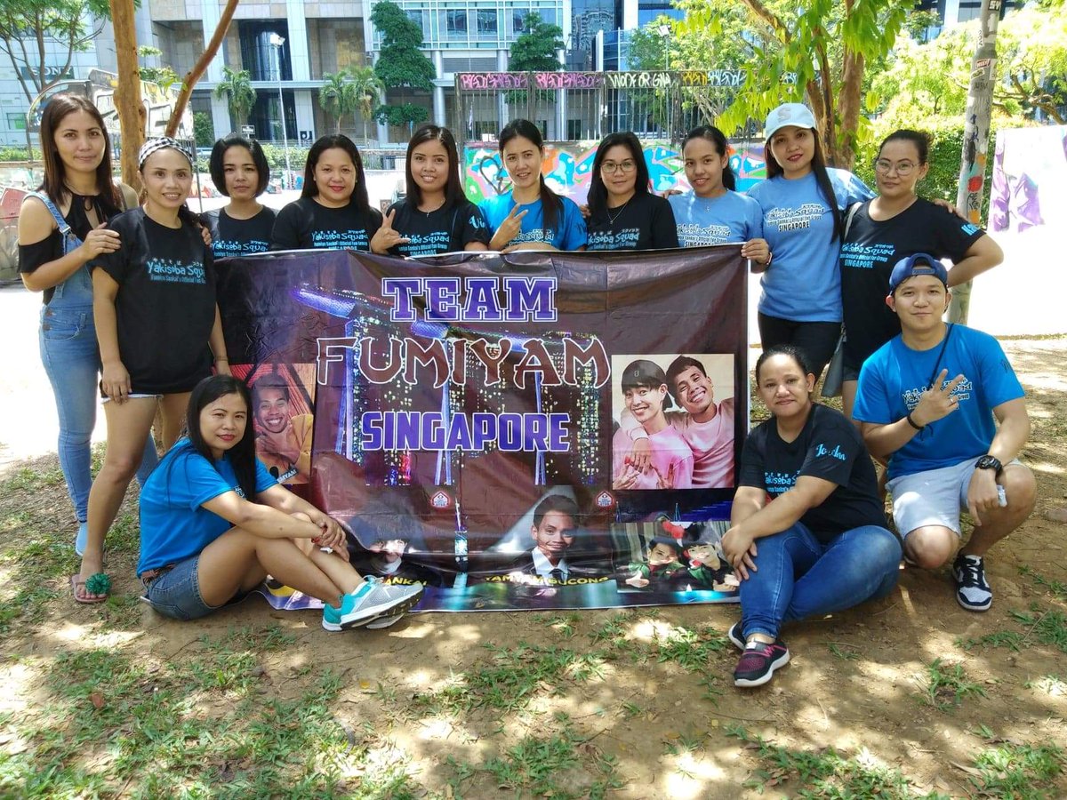 28Rieya's tweet photo. Yakisoba squad Singapore chapter meet FumiYam&amp;Yam-yam fans Singapore chapter..
Nice too meet you all mga Babe&amp;Mahaaar..love you all💕💕
@fumfumfum3 
#3team+Unity=one Family
💕💕💕💕💕💕💕💕 https://t.co/NJR4ywskHK