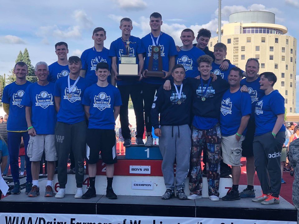 PatPirateFan's tweet image. Great weekend to be a Pirate!
⚓️🥎🏃‍♀️🏃‍♂️🥇🏆

Lady Pirates Softball team defeated Pe Ell-Willapa Valley 9-7 in a classic thriller to capture the Championship!

Pirate Boys Track team wins the State Team Championship behind some solid individual performances at the State Track Meet!