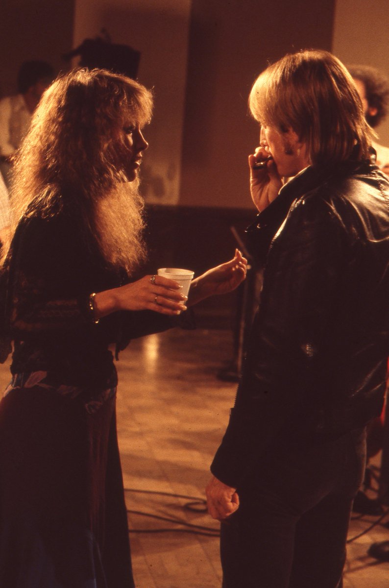 tompetty's tweet photo. Happy Birthday to honorary Heartbreaker Stevie Nicks! (📷: Dennis Callahan) https://t.co/upO91Kn8B4