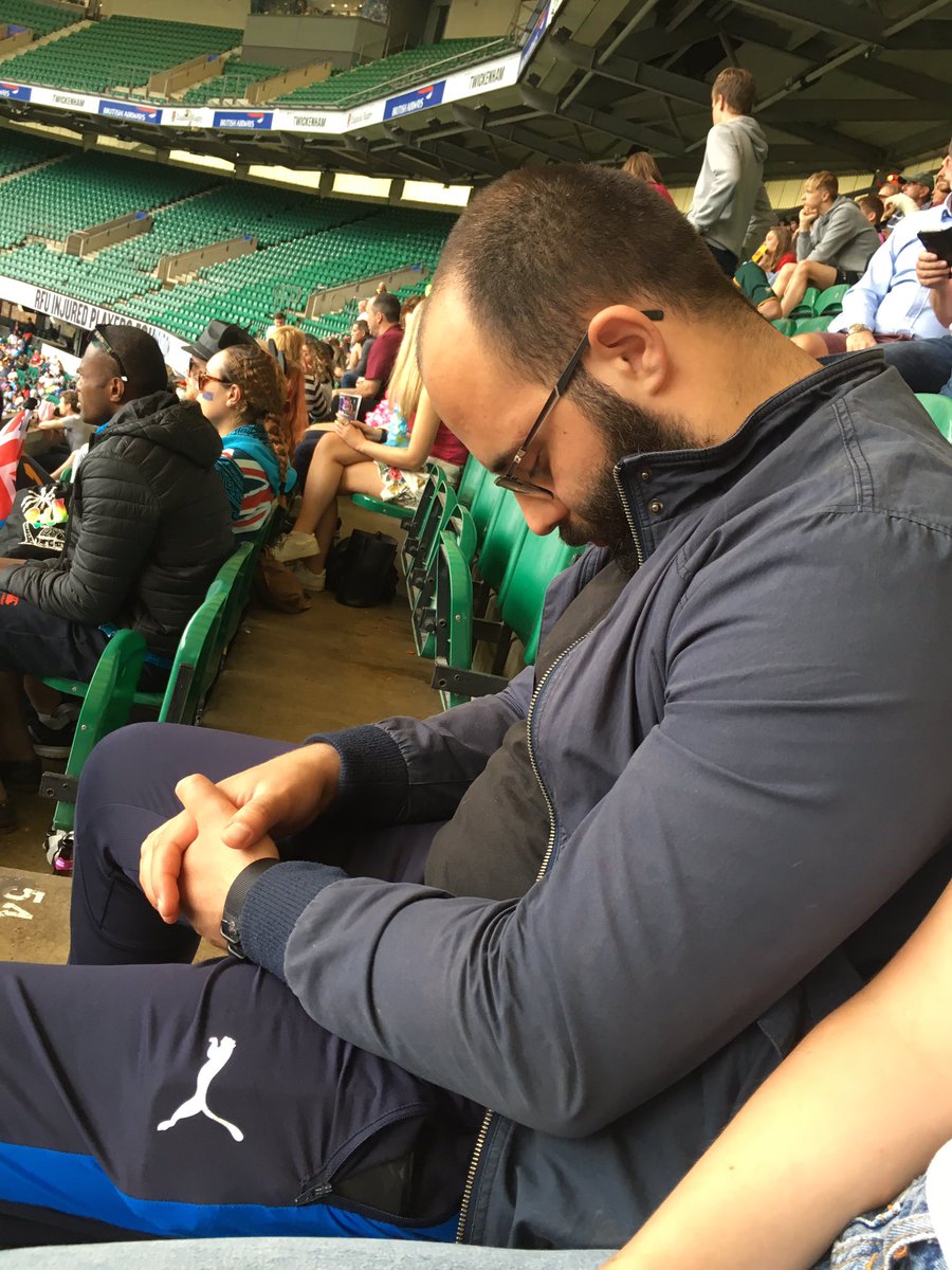 K_Fluck13's tweet photo. #London7s desperate for the big screen 😂 https://t.co/d1Mgj5fvdK