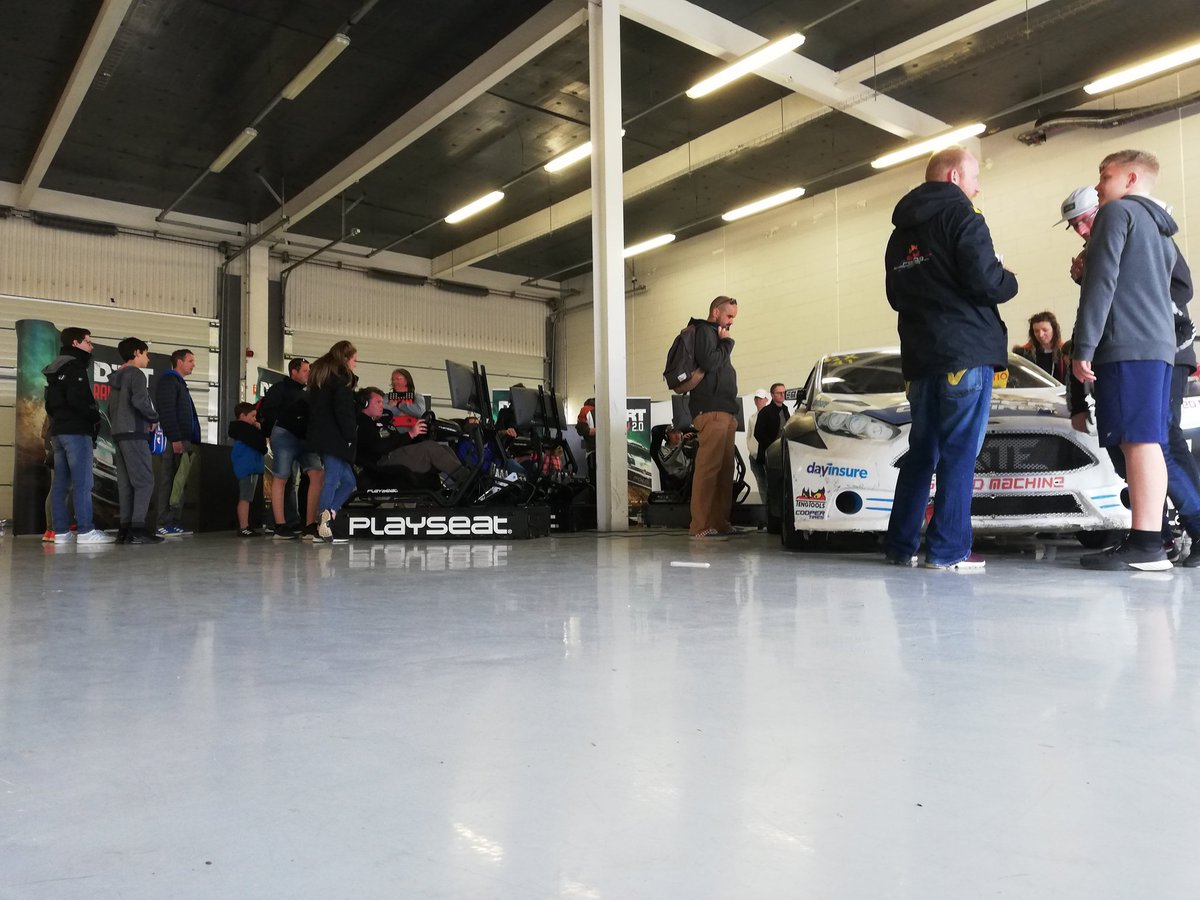 EASPORTSWRC's tweet image. Winding down at #SpeedMachine after a mighty weekend. 

Thanks to @ASUS_ROG @PlayseatGlobal @PlayStation @FIAWorldRX @XiteEnergy @SilverstoneUK - and a HUGE thank you to the never-ending stream of fans who came to check out the DiRTy garage 🙌 ♥️