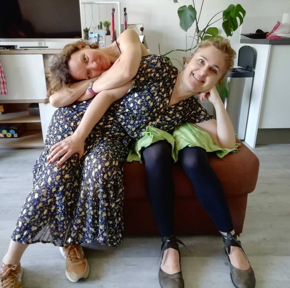 CDDimanche's tweet photo. Week-end de répétition pour notre atelier-troupe de #Paris ! Nous vous retrouverons sur scène les 21, 22 et 23 juin au #Théâtre du Temps ! https://t.co/dHBpUtX2xi