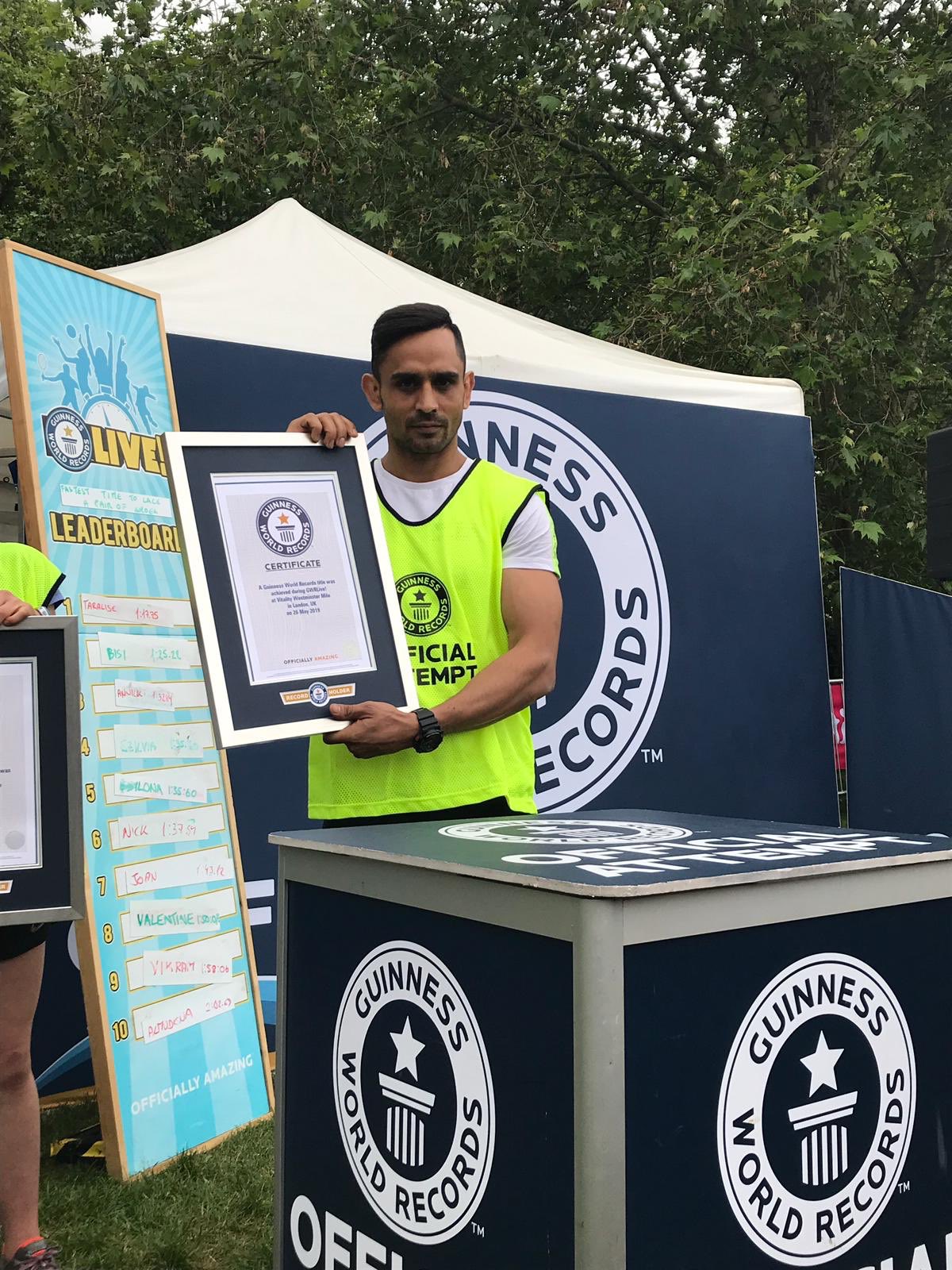 Guinnessworldrecords On Twitter The Last Of The Record Breakers From Westminstermile Most Lateral Bench Hop Overs Male 56 Arun Kumar Uk Most Lateral Bench Hop Overs Female 53