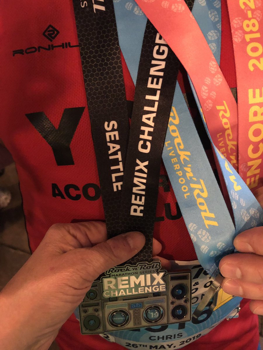 runlaugheatpie's tweet image. I wonder @RunRocknRoll why my mate got a remix medal that says Seattle when he just ran #RnRLiverpool  ? Surely someone noticed this when giving medals away???