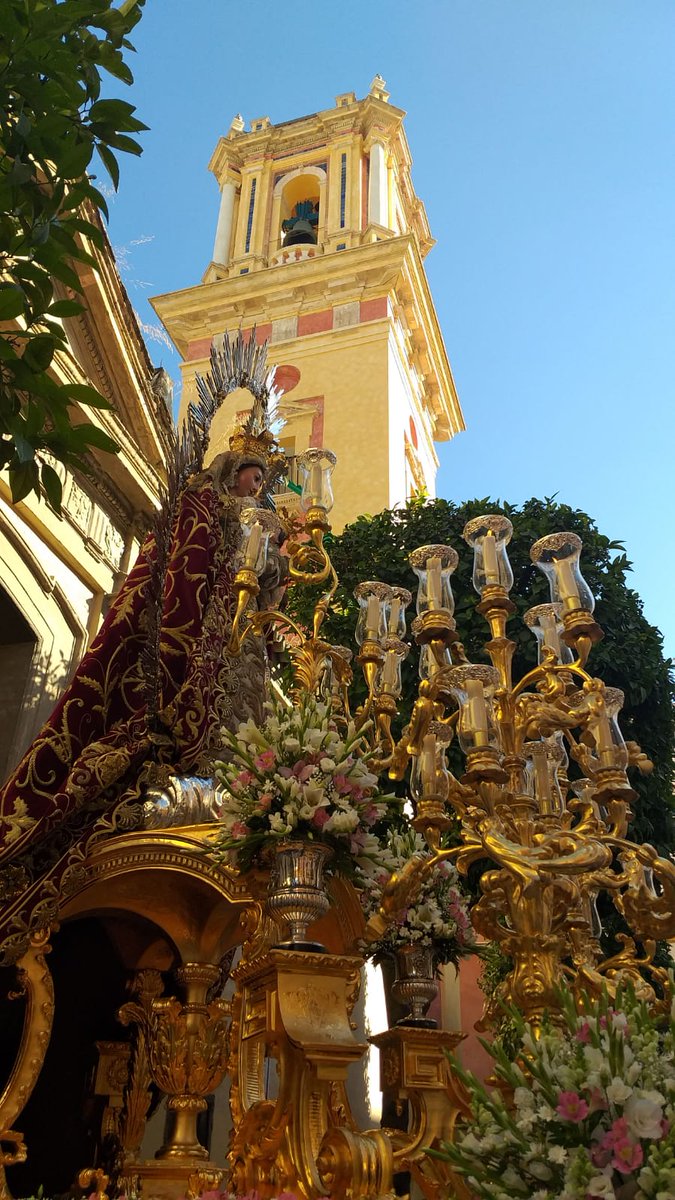 Comienza nuestro acompañamiento musical a la Virgen de la Alegría con las marchas Virgen de la Alegría de <a href="/bernalmusik/">José Manuel Bernal</a> y Pasan los Campanilleros 
#suenaBMLasCigarreras #GloriasSevilla19